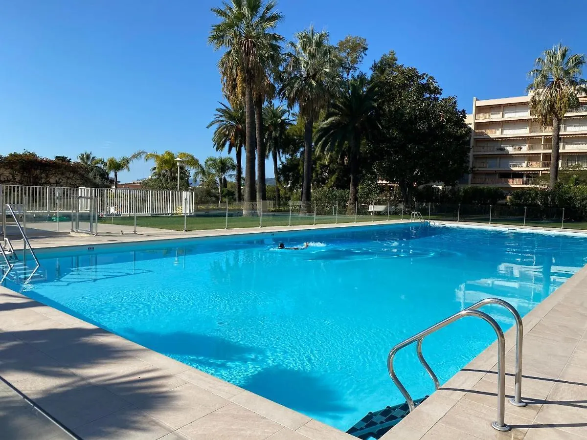 Appartement Juan-Les-Pins, 4 Pieces, 80M2, Residence Luxe Piscine Tennis 昂蒂布