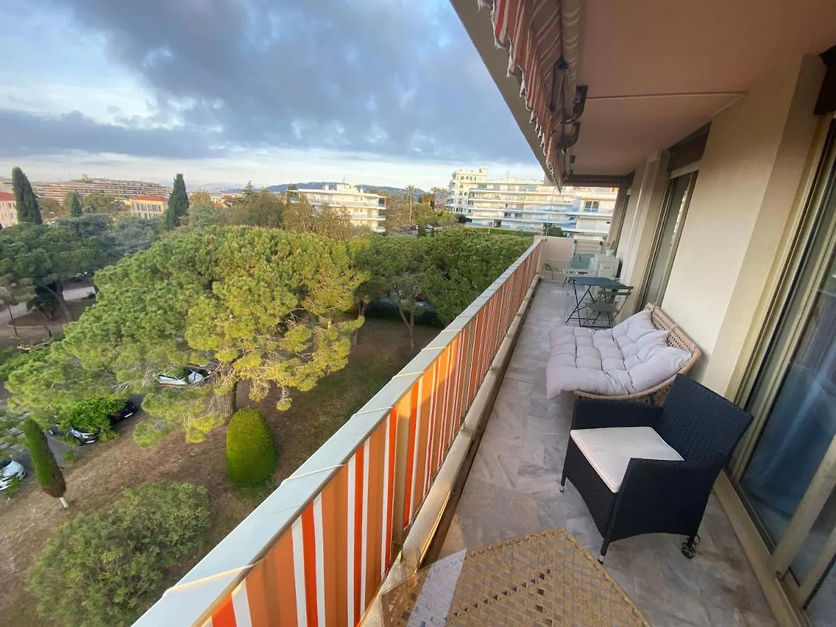 Appartement Juan-Les-Pins, 4 Pieces, 80M2, Residence Luxe Piscine Tennis 昂蒂布 公寓