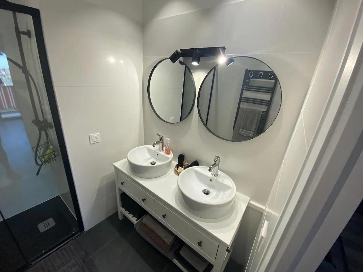 Appartement Juan-Les-Pins, 4 Pieces, 80M2, Residence Luxe Piscine Tennis 昂蒂布 公寓